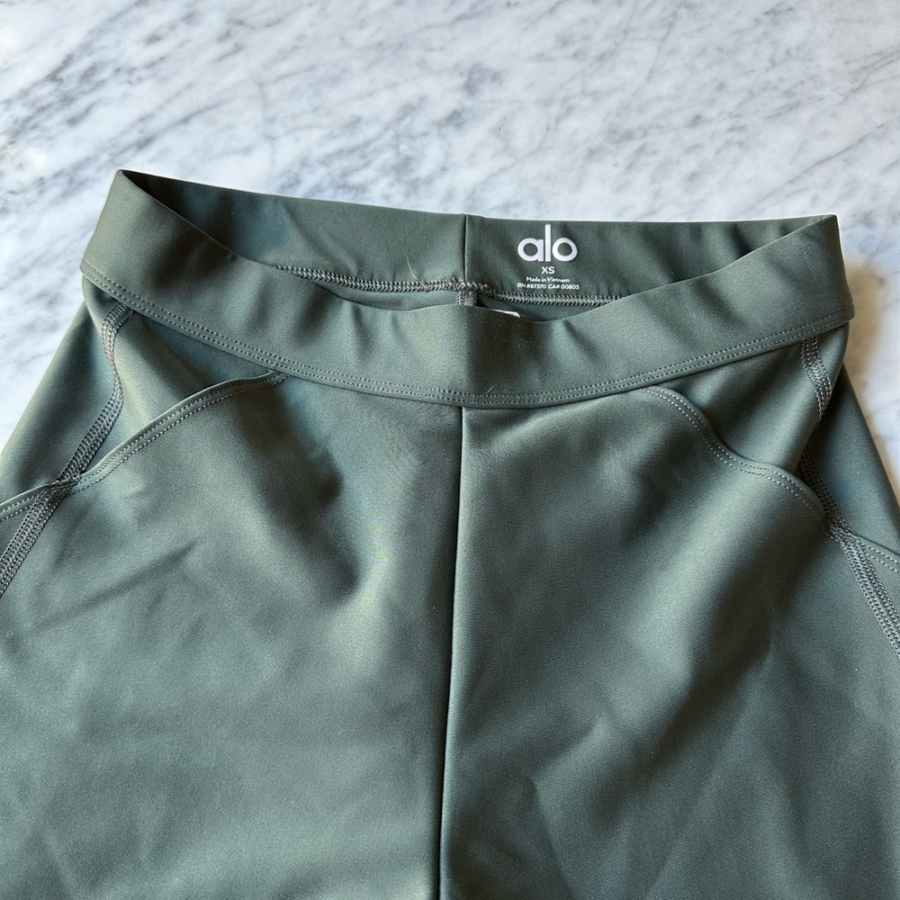 Alo Yoga Utility Pocket High Waist Leggings XS Cactus